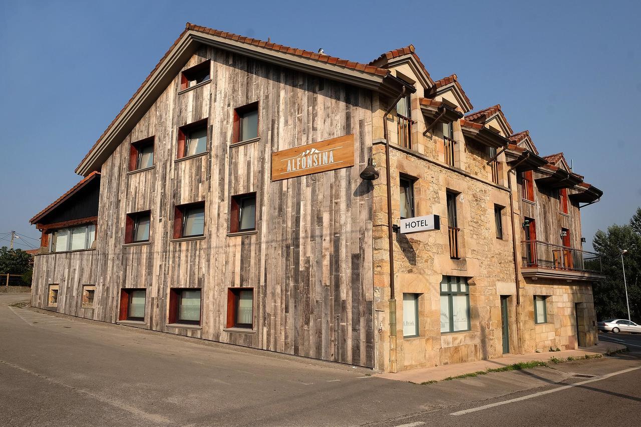 Hotel La Alfonsina Santibanez de Villacarriedo 外观 照片